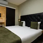 Camp-inn מלון 2*