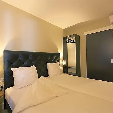 호텔 Camp-inn